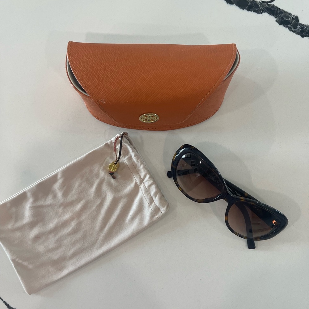 Tory Burch Tortoise Cat-Eye Sunglasses